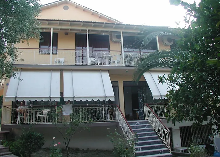 Gardelis Gardens