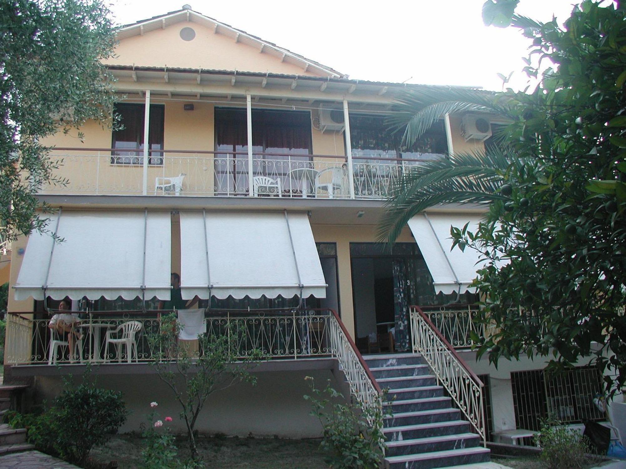 Gardelis Gardens Benitses (Corfu)