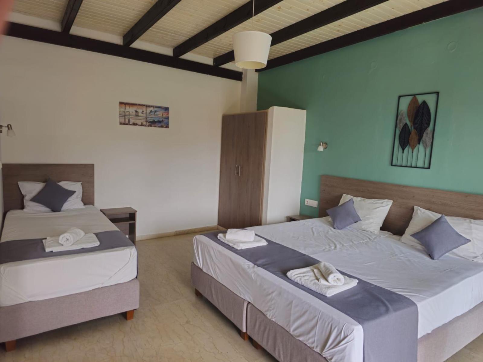 Gardelis Gardens Apartment